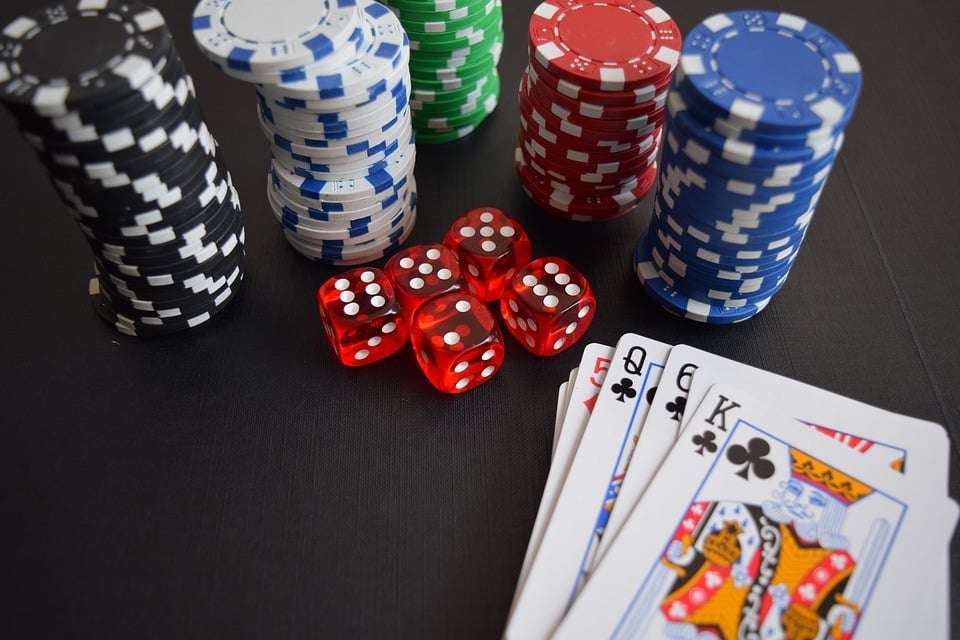 Come vincere poco ma sicuro ai Casinò Online: tecniche e trucchi